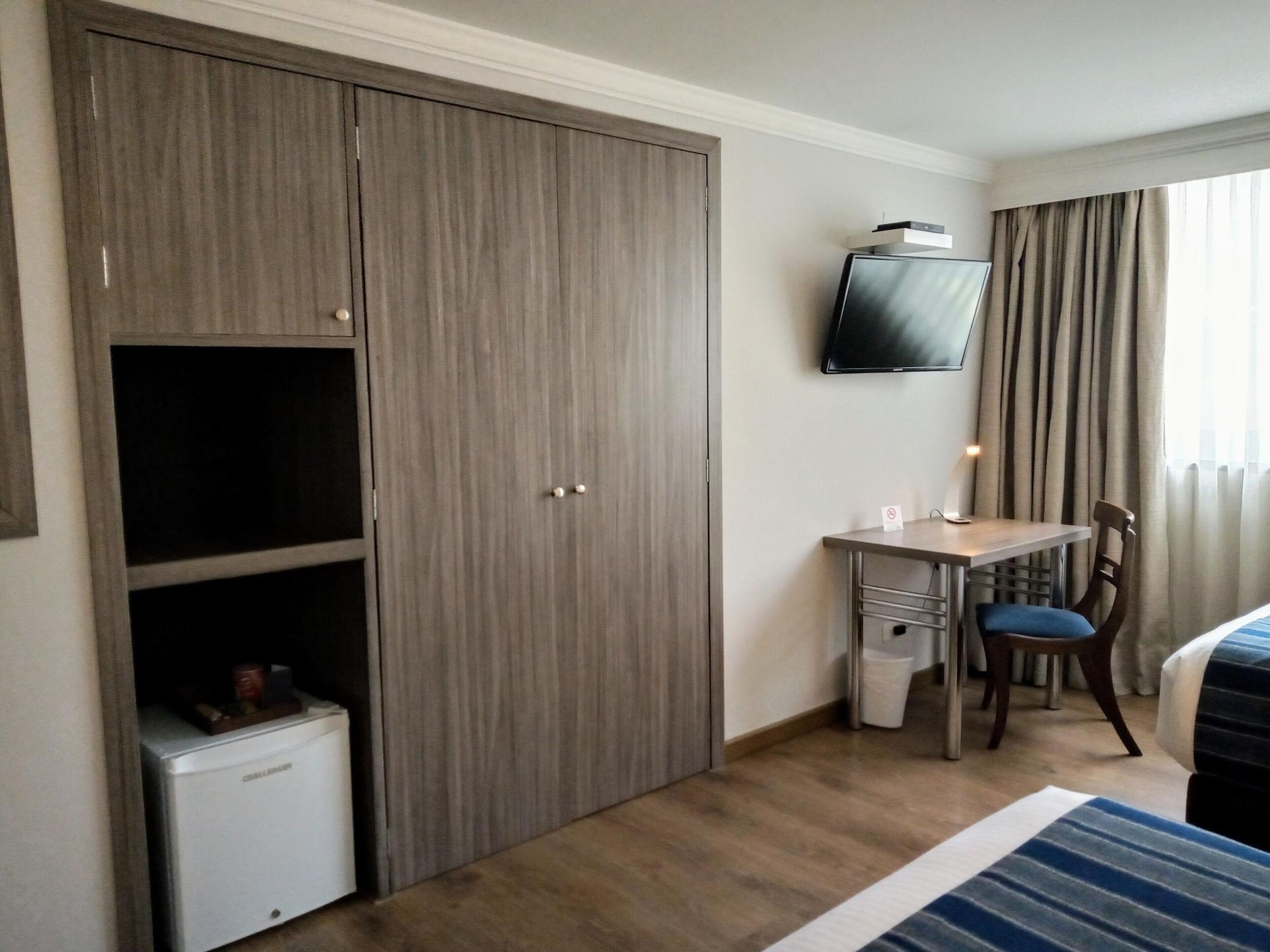 Hotel Saint Simon Μπογκοτά Εξωτερικό φωτογραφία
