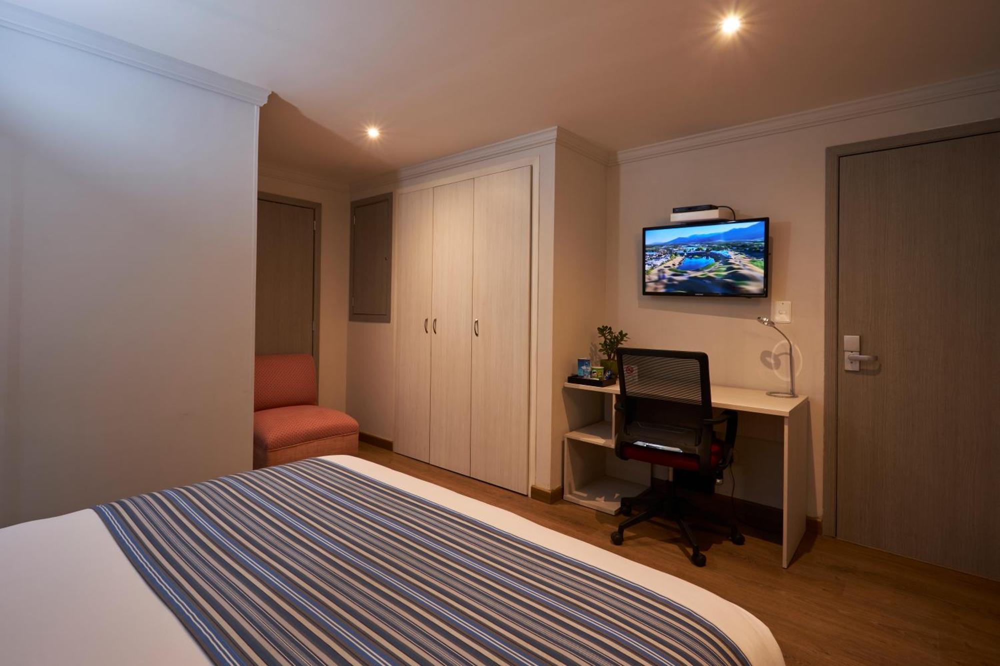 Hotel Saint Simon Μπογκοτά Εξωτερικό φωτογραφία